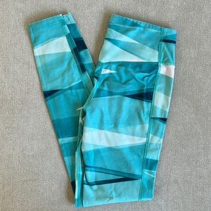 Nike Active Striped Leggings